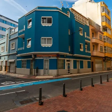 Costa Lairaga Suite. Beachfront! Air Conditioned * Las Palmas / Gran Canaria