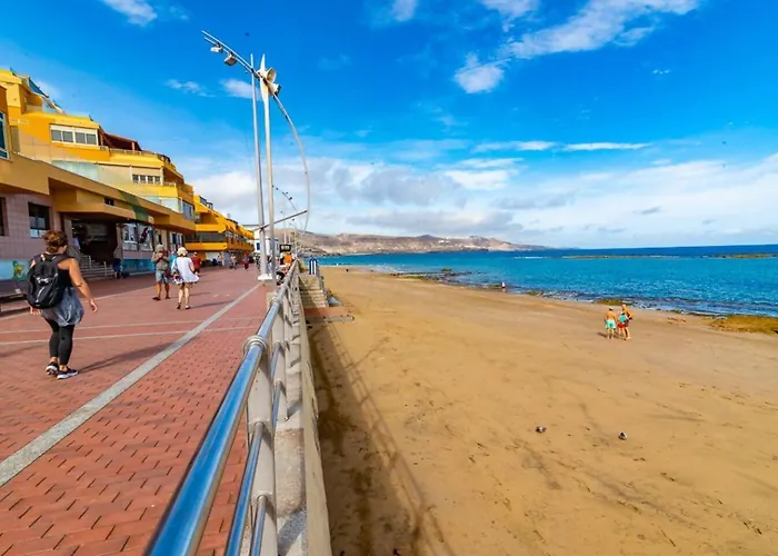 Lejlighed Costa Lairaga Beachfront! Air Conditioned