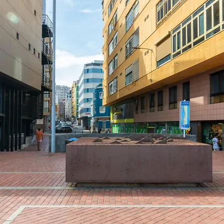 Costa Lairaga Beachfront! Air Conditioned Las Palmas de Gran Canaria