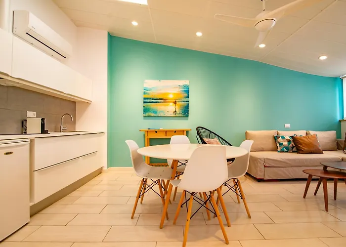 Costa Lairaga Beachfront! Air Conditioned